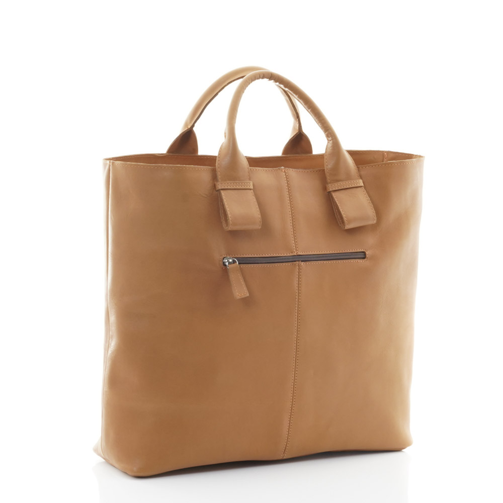 Дамска чанта от естествена кожа модел LAURA camel